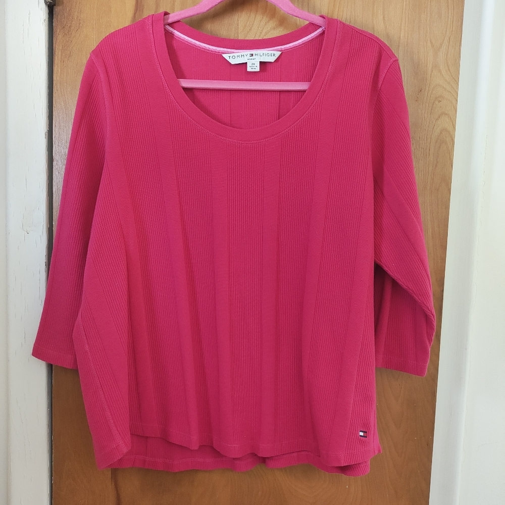Tommy Hilfiger Women's Vibrant Pink 3/4 Sleeve Top